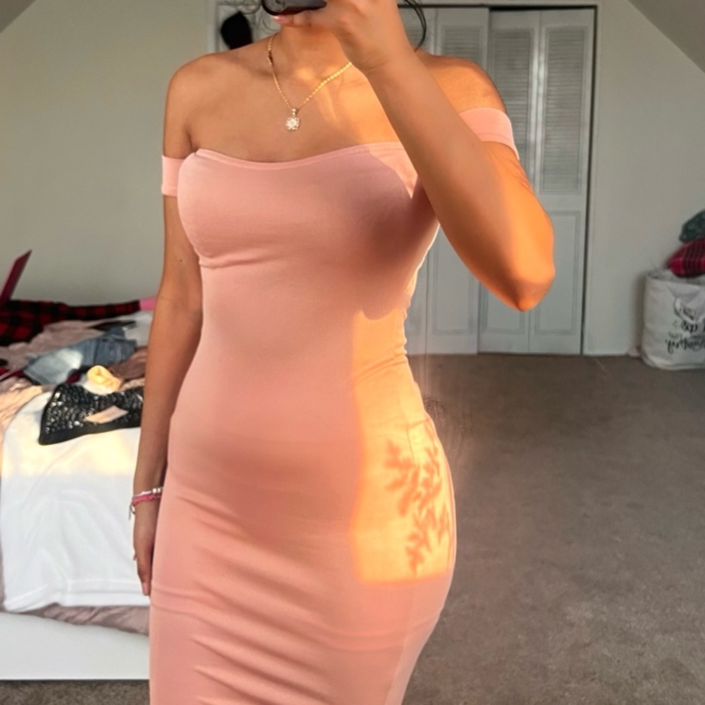 Pink Off-Shoulder Bodycon Dress for Wedding Guest